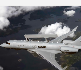 Франція придбає два розвідувальні літаки у шведського виробника