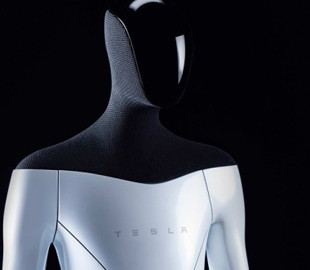 Маск розкрив можливості майбутнього робота-гуманоїда Tesla Bot