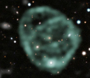 Астрономи вважають, що нарешті розібралися з походженням величезних «космічних димових кілець»