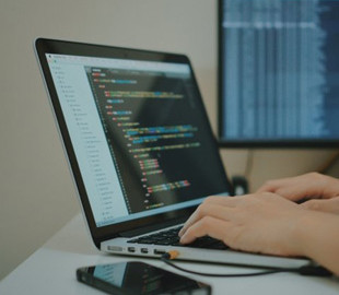 Половина українських IT-спеціалістів боїться втратити роботу у 2026 році