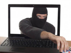 Чоловік перерахував шахраям 60 тисяч гривень за віртуальний автомобіль