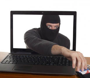 Чоловік перерахував шахраям 60 тисяч гривень за віртуальний автомобіль