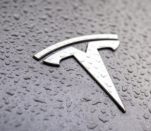 Недосягаем. Электромобиль Tesla Model 3 возвращает лидерство в Европе