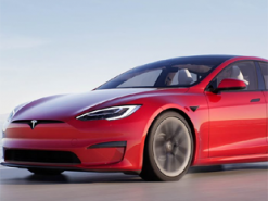 Tesla зупинила поставки Model S без пояснення причини