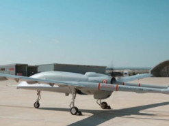 Bayraktar TB3 здійснив успішний зліт з платформи під нахилом