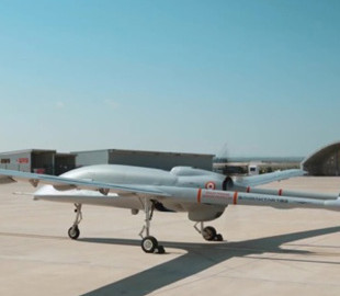 Bayraktar TB3 здійснив успішний зліт з платформи під нахилом