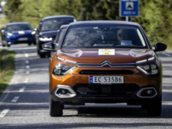 Назвали страну, которая полностью перейдет на электромобили уже в 2022 году