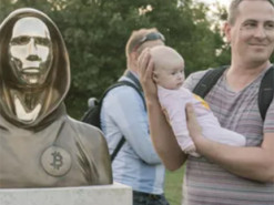 Криптогаманець "батька" біткоїну, що спав 13 років, раптово ожив: що сталося