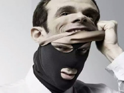 Псевдоработник банка обманул мужчину на 20 тысяч гривен