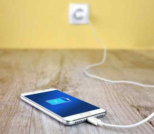 Эксперты назвали три простых способа проверки износа батареи смартфона