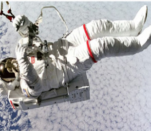 12 мільйонів доларів за безпеку: що ховається всередині скафандрів NASA