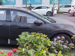 Новий електричний седан Toyota виїхав на дорожні випробування