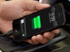 Чому заряджання ґаджетів від прикурювача може обернутися пожежею в авто