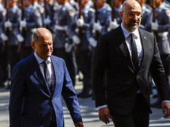 Під час візиту Шмигаля до Німеччини в Кельні відбулася проросійська акція проти постачання зброї Україні