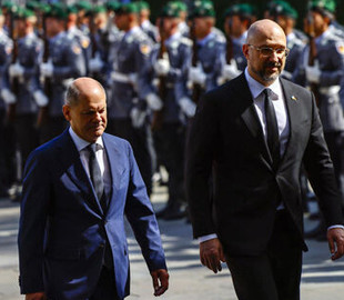 Під час візиту Шмигаля до Німеччини в Кельні відбулася проросійська акція проти постачання зброї Україні