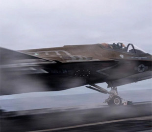 В Мережі показали F-35 із позначками про знищення одразу трьох субмарин Ірану