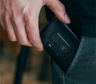 Де не можна залишати смартфон — названо п'ять місць