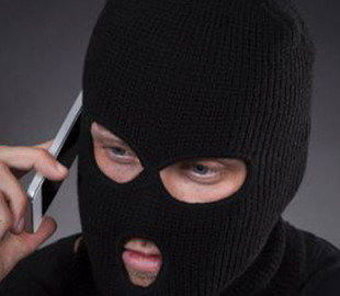 Телефонна розмова з "банкіром" коштувала жінці 38 тисяч гривень