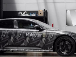 Polestar показала серійний ліфтбек 5 із надшвидкою зарядкою