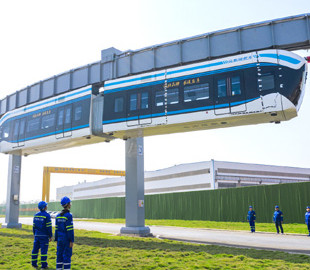 В Китае испытали беспилотный подвесной поезд
