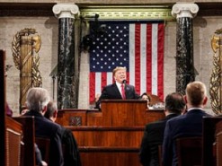 Уснувший во время выступления Трампа ребенок рассмешил пользователей сети