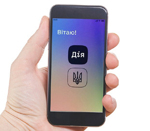 Шмыгаль обещает своевременно выплатить «ковидную тысячу»