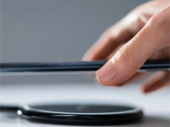 Як максимально швидко зарядити смартфон без проводів і не "вбити" батарею