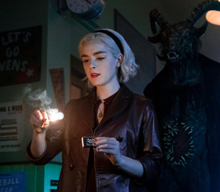 Netflix показал трейлер финального сезона сериала "Леденящие душу приключения Сабрины"