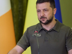 Зеленський відповів на запитання, коли біженці зможуть повернутися до України