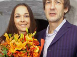 Телеведущий НТВ сбежал в Турцию, потому что в России «хаос и жизнь останавливается»