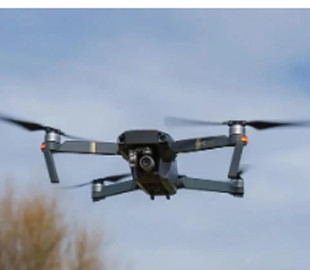 Запуск дрона над урядовими будівлями у Варшаві: у діях українця і білоруски не вбачають виконання замовлення іноземних служб - ЗМІ