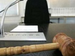 Суд отказался вернуть советнику главы ГСА изъятый в ходе обыска iPhone