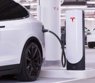 Продаж електрокарів у 2021 році зріс на 120%