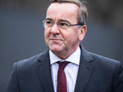 Міністр оборони Німеччини планує "вибивати" більше фінансування на оборону