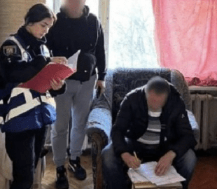 У Києві у горе-матері забрали дитину