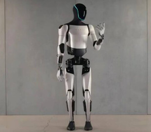 Ілон Маск показав, як робот Tesla Optimus виконує рухи кунг-фу