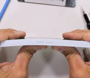 Fairphone 6 пройшов тест JerryRigEverything: легко ремонтується, але не без нюансів