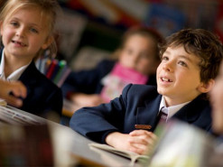 Британські школярі використовують ШІ для створення непристойних образів інших дітей