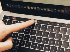 Apple отказала курильщику в ремонте MacBook Pro