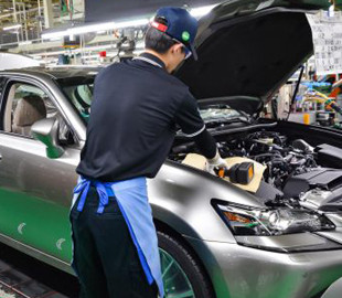 Дефицит чипов вынуждает Toyota в январе остановить 5 заводов