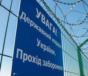 Виїзд українців за кордон: що треба знати студентам та держслужбовцям