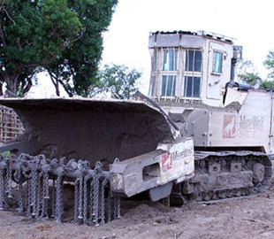 Може розмінувати велику територію. У Британії показали нову техніку для ЗСУ