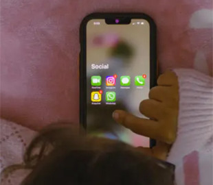 ЄС бачить Meta нездатною тримати дітей віком до 13 років подалі від Facebook та Instagram