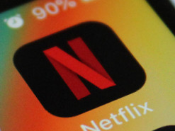 Netflix закрив серіал про подорожі в космосі