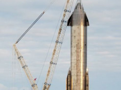 SpaceX начала предстартовые испытания корабля для полета на Марс