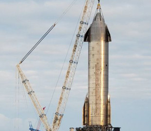 SpaceX начала предстартовые испытания корабля для полета на Марс