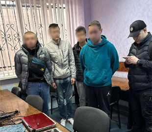 На Харківщині судитимуть членів організованої злочинної групи, які виготовляли підробні документи для перетину кордону