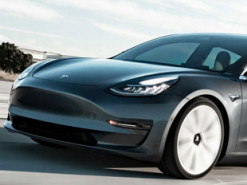 Илон Маск отменил самую дешёвую версию кроссовера Model Y