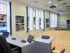 Пресцентр «Укрінформ» заперечив інформацію про спалах COVID-19 та працює в штатному режимі