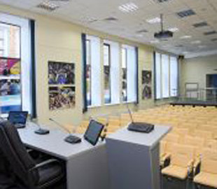 Пресцентр «Укрінформ» заперечив інформацію про спалах COVID-19 та працює в штатному режимі